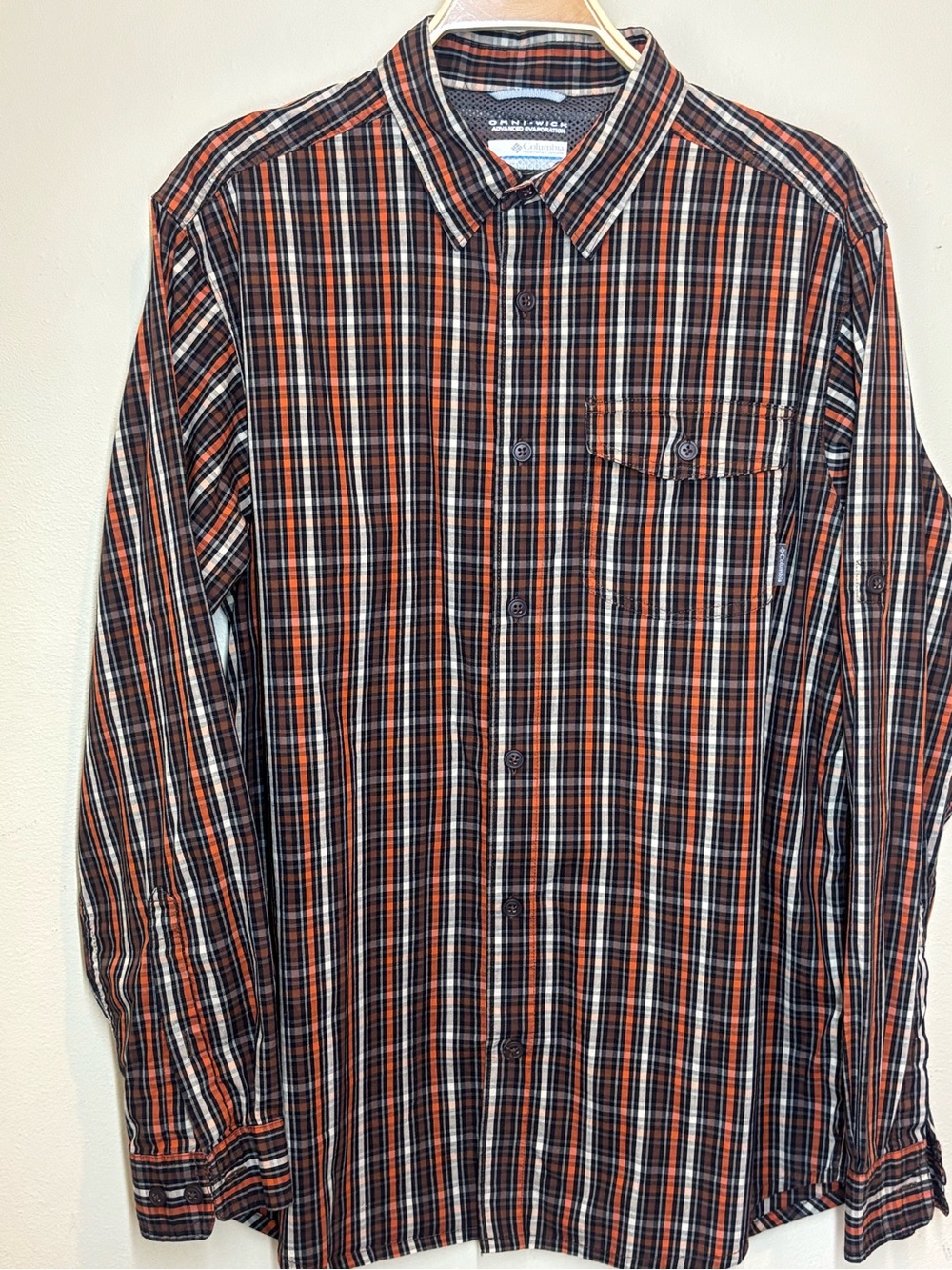 Men’s Columbia Plaid Button down fishing, roll tab sleeves, fall family photos!